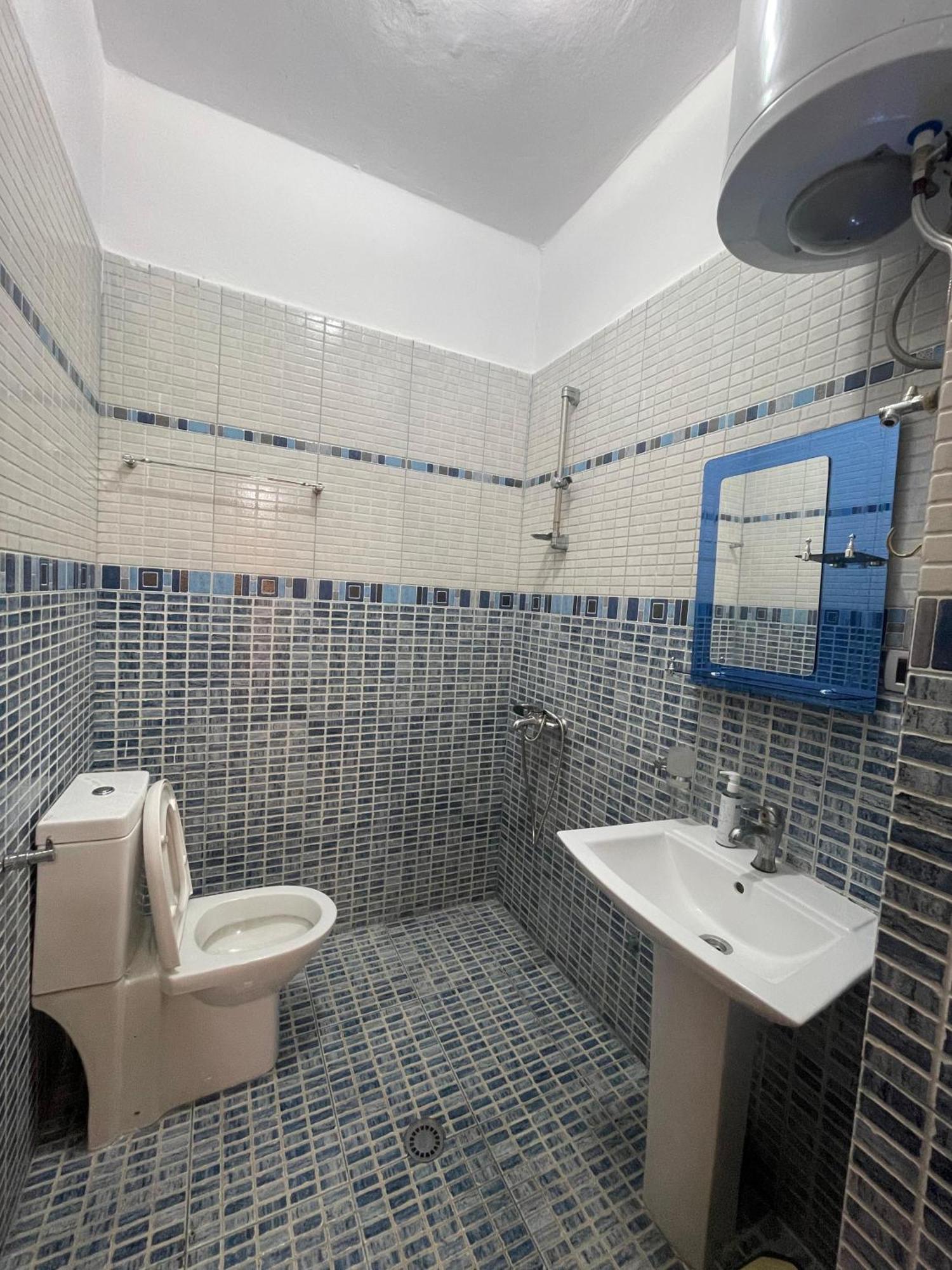 Gasthof Neo Tirana